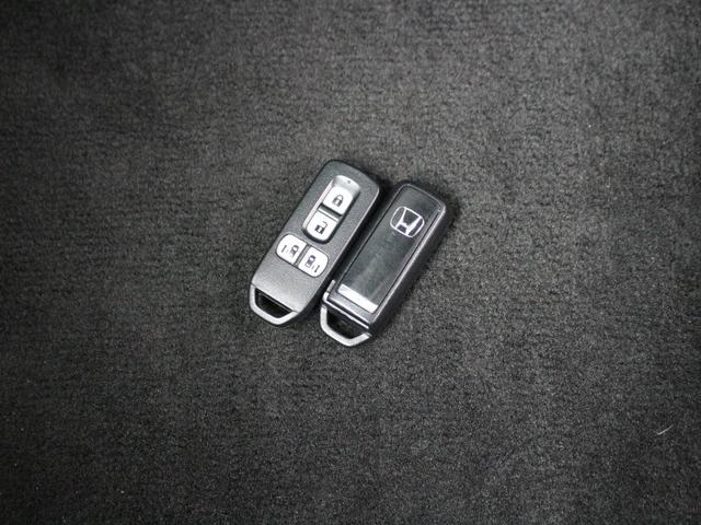 Ｎ－ＢＯＸカスタム Ｇ・ターボパッケージ　両側電動スライドドア・メモリーナビ・ＥＴＣ・フルセグ・バックカメラ・Ｂｌｕｅｔｏｏｔｈ接続・クルーズコントロール・ドライブレコーダー・スマートキー・ＨＩＤヘッドライト・フォグランプ・パドルシフト（23枚目）