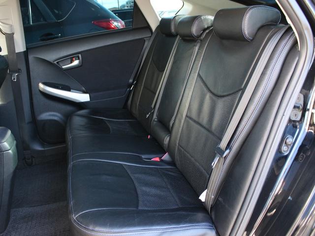 プリウス Ｓ　後期型・ＨＤＤナビ・フルセグ・バックカメラ・Ｂｌｕｅｔｏｏｔｈ接続・ＥＴＣ・ドライブレコーダー・スマートキー・プッシュスタート・ＨＩＤヘッドライト・フォグランプ・レオニス１７インチＡＷ・レーダー探知機（11枚目）