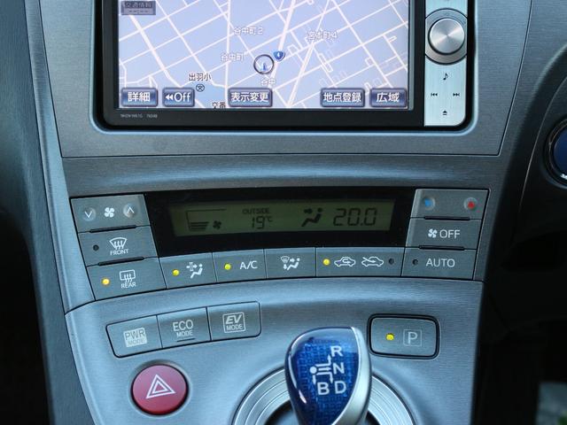プリウス Ｓ　後期型・ＨＤＤナビ・フルセグ・バックカメラ・Ｂｌｕｅｔｏｏｔｈ接続・ＥＴＣ・ドライブレコーダー・スマートキー・プッシュスタート・ＨＩＤヘッドライト・フォグランプ・レオニス１７インチＡＷ・レーダー探知機（15枚目）