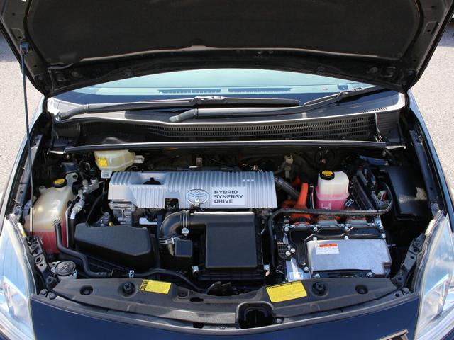 プリウス Ｓ　後期型・ＨＤＤナビ・フルセグ・バックカメラ・Ｂｌｕｅｔｏｏｔｈ接続・ＥＴＣ・ドライブレコーダー・スマートキー・プッシュスタート・ＨＩＤヘッドライト・フォグランプ・レオニス１７インチＡＷ・レーダー探知機（26枚目）