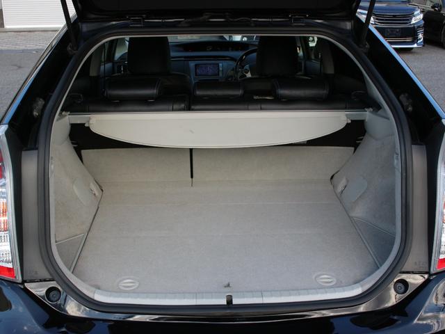 プリウス Ｓ　後期型・ＨＤＤナビ・フルセグ・バックカメラ・Ｂｌｕｅｔｏｏｔｈ接続・ＥＴＣ・ドライブレコーダー・スマートキー・プッシュスタート・ＨＩＤヘッドライト・フォグランプ・レオニス１７インチＡＷ・レーダー探知機（35枚目）