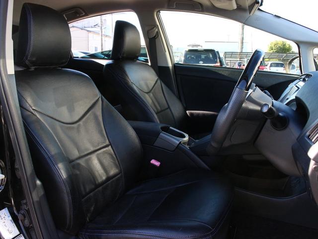 プリウス Ｓ　後期型・ＨＤＤナビ・フルセグ・バックカメラ・Ｂｌｕｅｔｏｏｔｈ接続・ＥＴＣ・ドライブレコーダー・スマートキー・プッシュスタート・ＨＩＤヘッドライト・フォグランプ・レオニス１７インチＡＷ・レーダー探知機（39枚目）