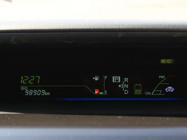 プリウスアルファ Ｓ　社外エアロ・メモリーナビ・バックカメラ・フルセグ・Ｂｌｕｅｔｏｏｔｈ接続・スマートキー・プッシュスタート・ＥＴＣ・社外１８インチＡＷ・フォグランプ・ウインカーミラー・オートエアコン・ドアバイザー（26枚目）