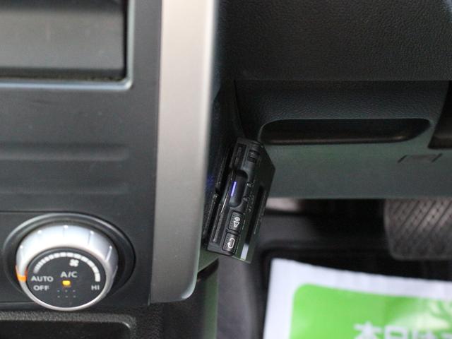 エクストレイル ２０Ｘｔ　後期型・ハイパールーフレール・インテリキー・カプロンシート・全席シートヒーター・ＥＴＣ・ＨＩＤヘッドライト・フォグランプ・純正１８インチＡＷ・電動格納ミラー・オートエアコン・ドアバイザー（16枚目）