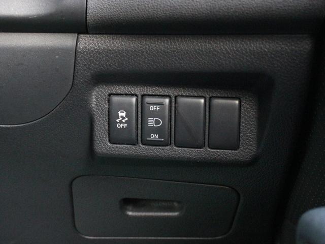 エクストレイル ２０Ｘｔ　後期型・ハイパールーフレール・インテリキー・カプロンシート・全席シートヒーター・ＥＴＣ・ＨＩＤヘッドライト・フォグランプ・純正１８インチＡＷ・電動格納ミラー・オートエアコン・ドアバイザー（40枚目）