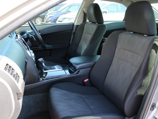 マークＸ ２５０Ｇ　Ｓパッケージリラックスセレクション　Ｇ’ｓバンパー・ＲＡＹＳ１９ｉｎＡＷ・純正ナビ・ＥＴＣ・フルセグ・サイド＆バックカメラ・パドルシフト・電動シート・スマートキー・プッシュスタート・ＨＩＤヘッドライト・フォグランプ・ローダウン・Ａ／ＡＣ（5枚目）