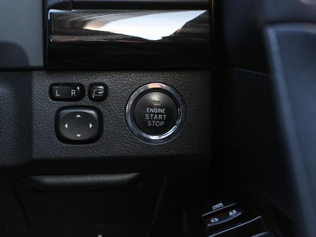 マークＸ ２５０Ｇ　Ｓパッケージリラックスセレクション　Ｇ’ｓバンパー・ＲＡＹＳ１９ｉｎＡＷ・純正ナビ・ＥＴＣ・フルセグ・サイド＆バックカメラ・パドルシフト・電動シート・スマートキー・プッシュスタート・ＨＩＤヘッドライト・フォグランプ・ローダウン・Ａ／ＡＣ（17枚目）