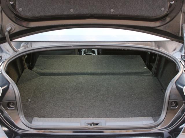 ＢＲＺ Ｓ　６速ＭＴ・ＯＰナビ・フルセグ・バックカメラ・Ｂｌｕｅｔｏｏｔｈ接続・ＥＴＣ・スマートキー・プッシュスタート・ＨＩＤヘッドライト・フォグランプ・リアスポイラー・純正１７インチＡＷ・ウインカーミラー（13枚目）