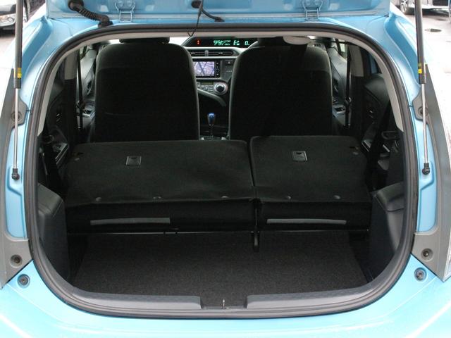 アクア S 純正OPナビ・バックカメラ・スマートキー・フルセグ・Bluetooth接続・ETC・プッシュスタート・ブリヂストン15インチAW・ウインカーミラー・オートエアコン・ドアバイザー(12枚目)