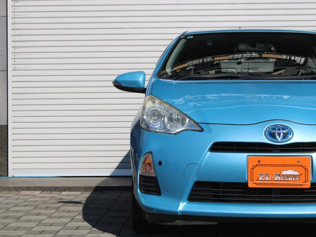 アクア S 純正OPナビ・バックカメラ・スマートキー・フルセグ・Bluetooth接続・ETC・プッシュスタート・ブリヂストン15インチAW・ウインカーミラー・オートエアコン・ドアバイザー(19枚目)