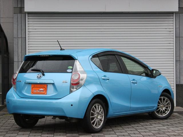 アクア S 純正OPナビ・バックカメラ・スマートキー・フルセグ・Bluetooth接続・ETC・プッシュスタート・ブリヂストン15インチAW・ウインカーミラー・オートエアコン・ドアバイザー(28枚目)