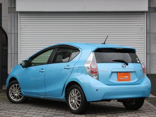 アクア S 純正OPナビ・バックカメラ・スマートキー・フルセグ・Bluetooth接続・ETC・プッシュスタート・ブリヂストン15インチAW・ウインカーミラー・オートエアコン・ドアバイザー(29枚目)