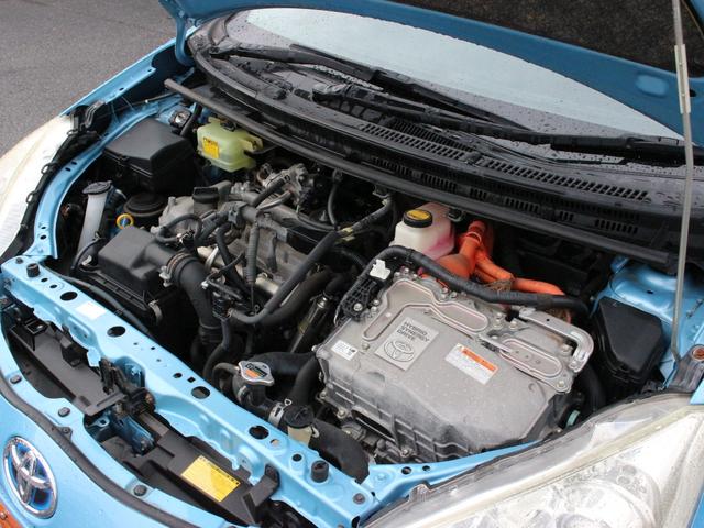 アクア S 純正OPナビ・バックカメラ・スマートキー・フルセグ・Bluetooth接続・ETC・プッシュスタート・ブリヂストン15インチAW・ウインカーミラー・オートエアコン・ドアバイザー(32枚目)