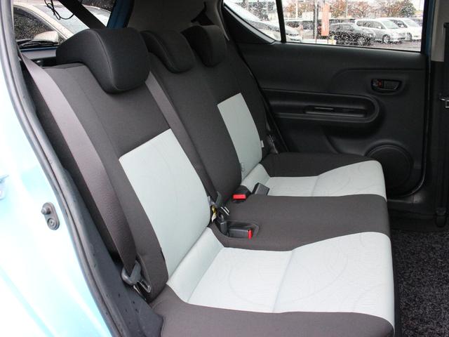 アクア S 純正OPナビ・バックカメラ・スマートキー・フルセグ・Bluetooth接続・ETC・プッシュスタート・ブリヂストン15インチAW・ウインカーミラー・オートエアコン・ドアバイザー(39枚目)