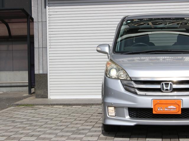 ステップワゴン スパーダS Z HDDナビパッケージ 両側パワースライドドア・バックカメラ・純正ナビ・ETC・スマートキー・HIDヘッドライト・フォグランプ・コーナーセンサー・純正16インチAW・ウインカーミラー・オートエアコン・ドアバイザー(19枚目)