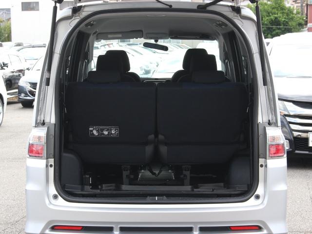 ステップワゴン スパーダS Z HDDナビパッケージ 両側パワースライドドア・バックカメラ・純正ナビ・ETC・スマートキー・HIDヘッドライト・フォグランプ・コーナーセンサー・純正16インチAW・ウインカーミラー・オートエアコン・ドアバイザー(34枚目)