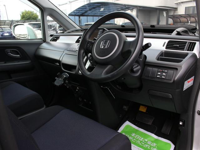 ステップワゴン スパーダS Z HDDナビパッケージ 両側パワースライドドア・バックカメラ・純正ナビ・ETC・スマートキー・HIDヘッドライト・フォグランプ・コーナーセンサー・純正16インチAW・ウインカーミラー・オートエアコン・ドアバイザー(36枚目)