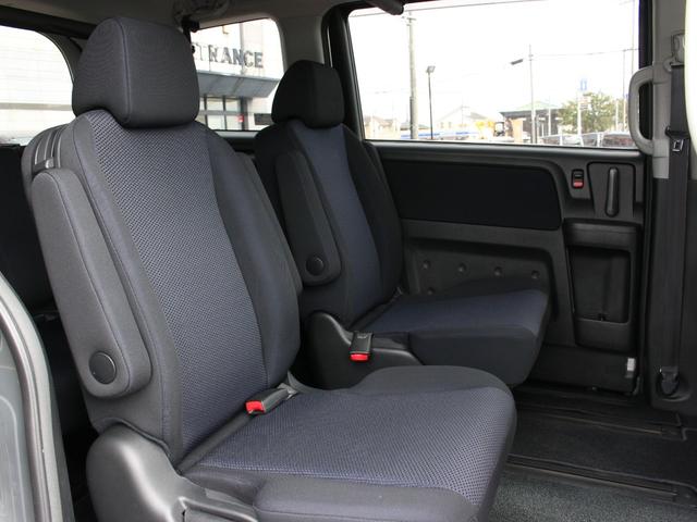 ステップワゴン スパーダS Z HDDナビパッケージ 両側パワースライドドア・バックカメラ・純正ナビ・ETC・スマートキー・HIDヘッドライト・フォグランプ・コーナーセンサー・純正16インチAW・ウインカーミラー・オートエアコン・ドアバイザー(39枚目)