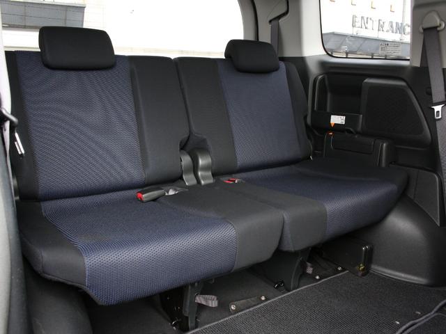 ステップワゴン スパーダS Z HDDナビパッケージ 両側パワースライドドア・バックカメラ・純正ナビ・ETC・スマートキー・HIDヘッドライト・フォグランプ・コーナーセンサー・純正16インチAW・ウインカーミラー・オートエアコン・ドアバイザー(40枚目)