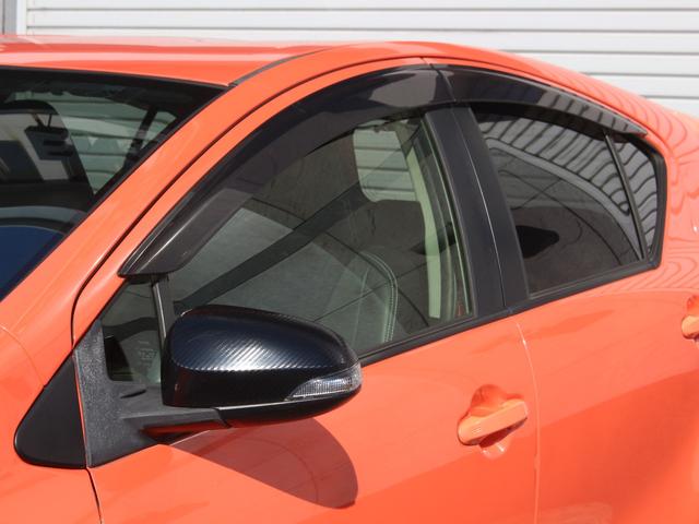 アクア Ｇブラックソフトレザーセレクション　専用暖黒革シート・ＯＰナビ・バックカメラ・Ｂｌｕｅｔｏｏｔｈ接続・フルセグ・ＥＴＣ・スマートキー・プッシュスタート・ＬＥＤヘッドライト・フォグ・純正ＯＰ１６ＡＷ・ＯＰリアスポイラー・本革巻ステアリング（20枚目）