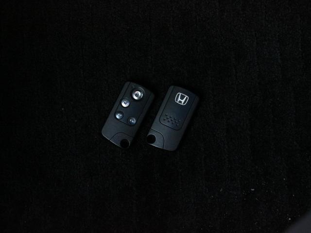 ステップワゴンスパーダ クールスピリット 両側パワースライドドア・純正ナビ・全方位カメラ・パドルシフト・フルセグ・Rフリップダウンモニター・スマートキー・HIDヘッドライト・フォグランプ・純正16インチAW・ウインカーミラー・オートエアコン(24枚目)