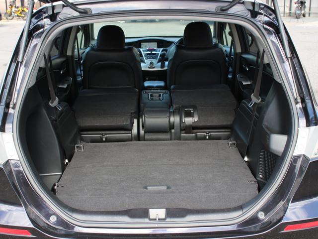 オデッセイ アブソルート　後期型・純正ナビ・フルセグ・バックカメラ・ＥＴＣ・クルーズコントロール・ハーフレザーシート・パドルシフト・ＨＩＤヘッドライト・フォグランプ・キーレス・ウインカーミラー・オートエアコン・ドアバイザー（13枚目）