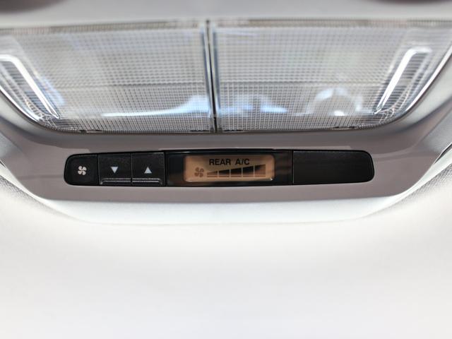 オデッセイ アブソルート　後期型・純正ナビ・フルセグ・バックカメラ・ＥＴＣ・クルーズコントロール・ハーフレザーシート・パドルシフト・ＨＩＤヘッドライト・フォグランプ・キーレス・ウインカーミラー・オートエアコン・ドアバイザー（52枚目）