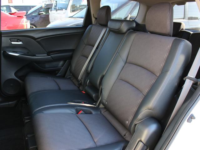 オデッセイ アブソルート　後期型・ＨＤＤナビ・フルセグ・バックカメラ・Ｂｌｕｅｔｏｏｔｈ接続・ハーフレザーシート・ＥＴＣ・クルーズコントロール・パドルシフト・ＨＩＤヘッドライト・フォグランプ・純正１８ｉｎＡＷ・ウインカーミラー（11枚目）