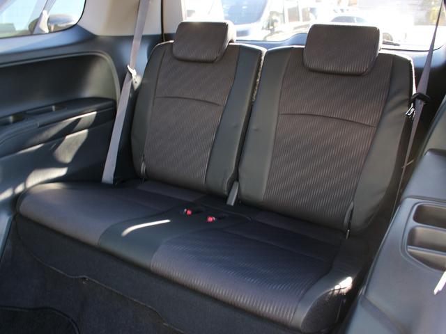 オデッセイ アブソルート　後期型・ＨＤＤナビ・フルセグ・バックカメラ・Ｂｌｕｅｔｏｏｔｈ接続・ハーフレザーシート・ＥＴＣ・クルーズコントロール・パドルシフト・ＨＩＤヘッドライト・フォグランプ・純正１８ｉｎＡＷ・ウインカーミラー（12枚目）