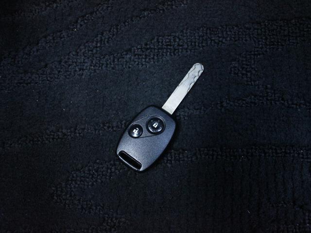 オデッセイ アブソルート　後期型・ＨＤＤナビ・フルセグ・バックカメラ・Ｂｌｕｅｔｏｏｔｈ接続・ハーフレザーシート・ＥＴＣ・クルーズコントロール・パドルシフト・ＨＩＤヘッドライト・フォグランプ・純正１８ｉｎＡＷ・ウインカーミラー（23枚目）