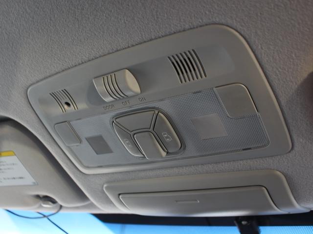 エスティマ アエラス プレミアムエディション 両側電動スライドドア・純正HDDナビ・ETC・クルーズコントロール・バックカメラ・スマートキー・プッシュスタート・電動シート・HIDヘッドライト・フォグランプ・純正18インチAW・ウインカーミラー(4枚目)