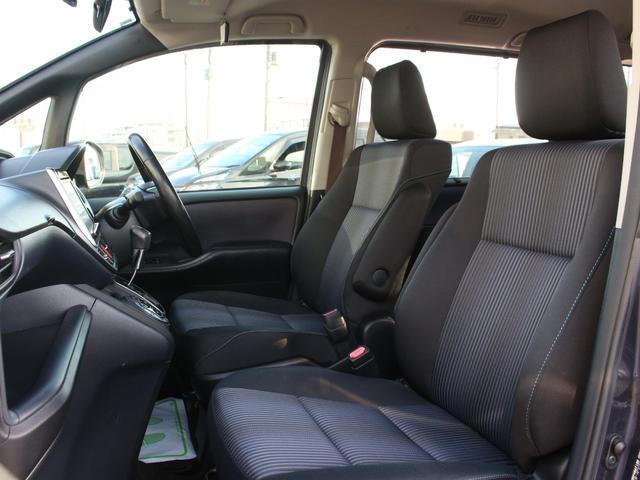 ノア Si 両側電動スライドドア・SDナビ・フルセグ・バックカメラ・Bluetooth接続・後席モニター・ドライブレコーダー・スマートキー・プッシュスタート・LEDヘッドライト・フォグランプ・純正AW(11枚目)