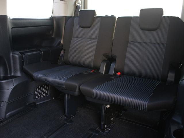 ノア Si 両側電動スライドドア・SDナビ・フルセグ・バックカメラ・Bluetooth接続・後席モニター・ドライブレコーダー・スマートキー・プッシュスタート・LEDヘッドライト・フォグランプ・純正AW(13枚目)