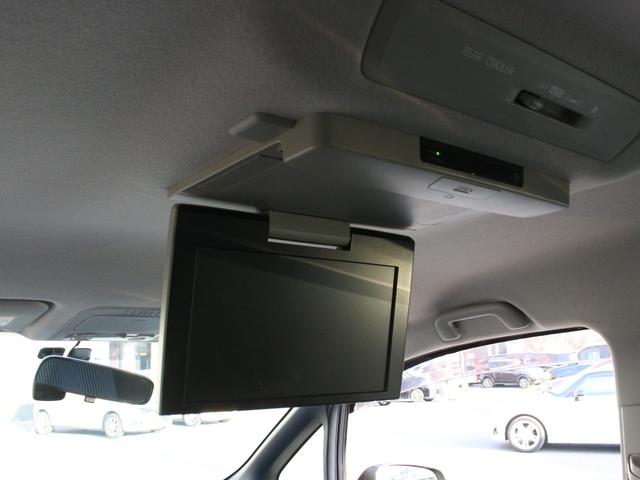 ノア Si 両側電動スライドドア・SDナビ・フルセグ・バックカメラ・Bluetooth接続・後席モニター・ドライブレコーダー・スマートキー・プッシュスタート・LEDヘッドライト・フォグランプ・純正AW(14枚目)