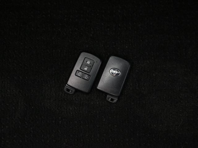 ノア Si 両側電動スライドドア・SDナビ・フルセグ・バックカメラ・Bluetooth接続・後席モニター・ドライブレコーダー・スマートキー・プッシュスタート・LEDヘッドライト・フォグランプ・純正AW(27枚目)