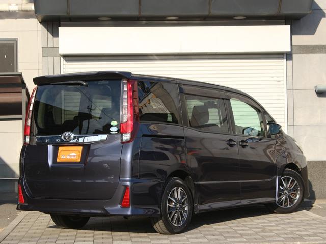 ノア Si 両側電動スライドドア・SDナビ・フルセグ・バックカメラ・Bluetooth接続・後席モニター・ドライブレコーダー・スマートキー・プッシュスタート・LEDヘッドライト・フォグランプ・純正AW(32枚目)