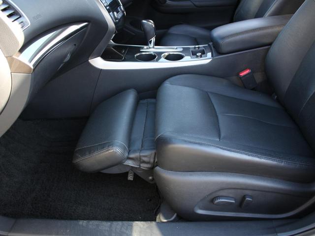 ティアナ XV 冷暖電動黒革シート・純正ナビ・アラウンドビューモニター/クルーズコントロール・ETC・インテリキー・プッシュスタート・HIDヘッドライト・フォグランプ・純正17インチAW・ウインカーミラー・AAC(13枚目)