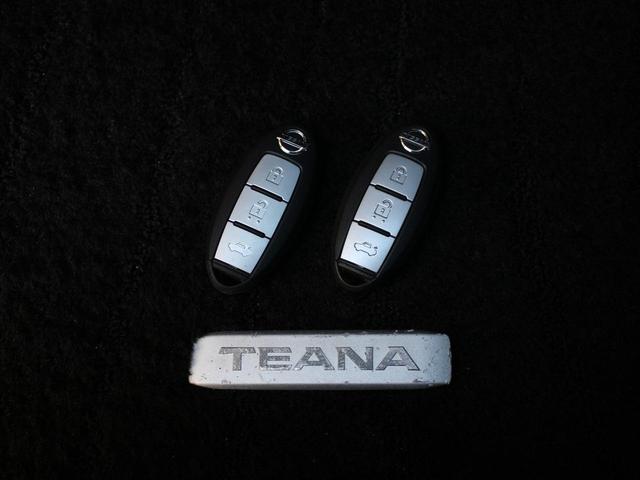ティアナ XV 冷暖電動黒革シート・純正ナビ・アラウンドビューモニター/クルーズコントロール・ETC・インテリキー・プッシュスタート・HIDヘッドライト・フォグランプ・純正17インチAW・ウインカーミラー・AAC(25枚目)