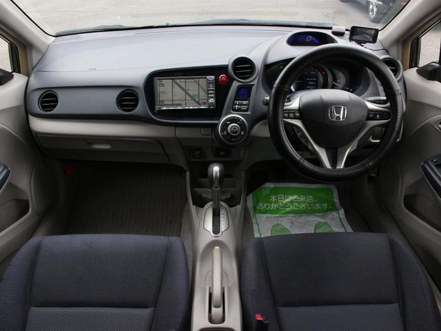 インサイト Ｇ　ＨＤＤナビ・地デジ・バックカメラ・ＥＴＣ・ＨＩＤヘッドライト・キーレス・電動格納ミラー・レオニス１６インチアルミホイール・オートエアコン・ミュージックサーバー（4枚目）