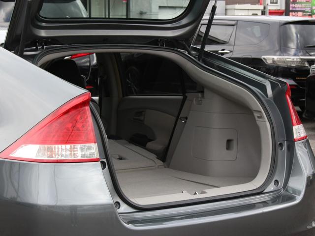 インサイト Ｇ　ＨＤＤナビ・地デジ・バックカメラ・ＥＴＣ・ＨＩＤヘッドライト・キーレス・電動格納ミラー・レオニス１６インチアルミホイール・オートエアコン・ミュージックサーバー（31枚目）