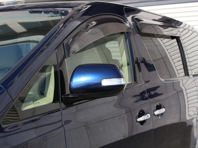 ウインカーミラーもございますので周囲への配慮も◎！ドアバイザーも雨の日に便利なアイテムの一つです！