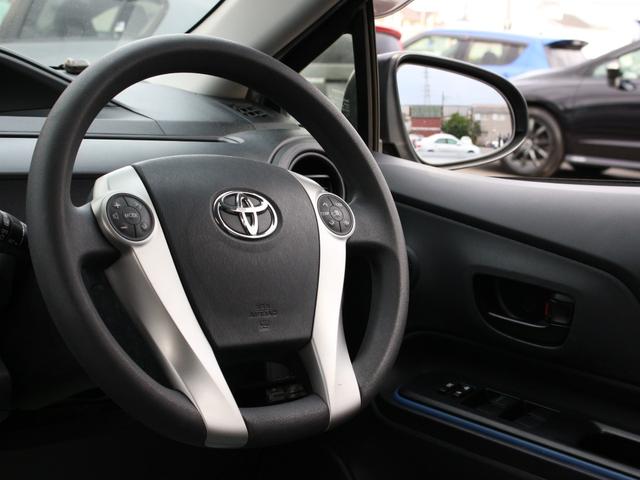 アクア Ｓ　ＳＤナビ・フルセグ・バックカメラ・スマートキー・Ｂｌｕｅｔｏｏｔｈ接続・ＥＴＣ・プッシュスタート・電動格納ミラー・オートライト・ウインカーミラー・オートエアコン・ドアバイザー（13枚目）