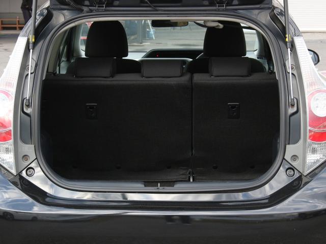 アクア Ｓ　ＳＤナビ・フルセグ・バックカメラ・スマートキー・Ｂｌｕｅｔｏｏｔｈ接続・ＥＴＣ・プッシュスタート・電動格納ミラー・オートライト・ウインカーミラー・オートエアコン・ドアバイザー（33枚目）