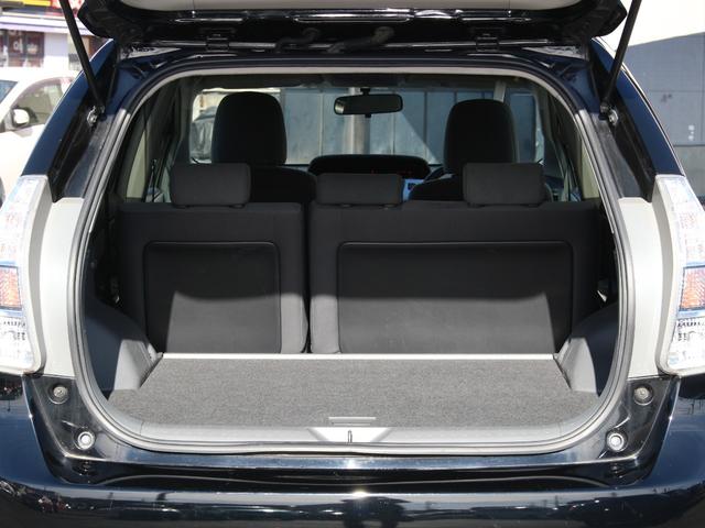 TOYOTA PRIUS ALPHA S