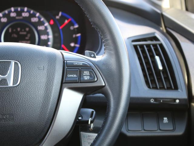 オデッセイ アブソルート　純正ナビ・ハーフレザーシート・後席モニター・フルセグ・バックカメラ・クルーズコントロール・ＥＴＣ・キーレス・ＨＩＤヘッドライト・フォグランプ・パドルシフト・純正１８インチＡＷ・ウインカーミラー・ＡＡＣ（18枚目）