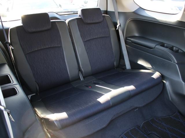 オデッセイ アブソルート　純正ナビ・ハーフレザーシート・後席モニター・フルセグ・バックカメラ・クルーズコントロール・ＥＴＣ・キーレス・ＨＩＤヘッドライト・フォグランプ・パドルシフト・純正１８インチＡＷ・ウインカーミラー・ＡＡＣ（41枚目）