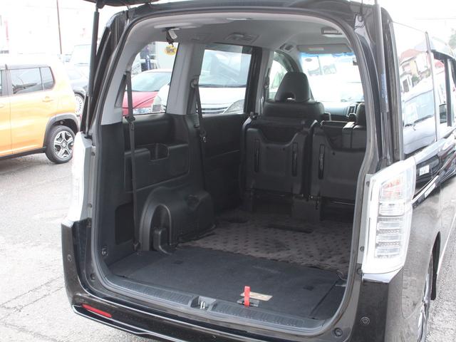 ステップワゴンスパーダ Ｚ　クールスピリット　後期型・９型純正ナビ・フルセグ・両側電動スライドドア・専用コンビシート・バックカメラ・後席モニター・ＥＴＣ・クルーズコントロール・スマートキー・ＨＩＤヘッドライト・フォグランプ・純正ＡＷ・パドルシフト（38枚目）