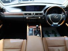 すっきりとしたＧＳらしいデザインのダッシュ回り！フロントビューの視認性もよく運転しやすいと思います★ 4