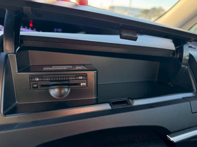 エスティマ アエラス　サンルーフ／両側電動スライドドア／バックカメラ／フリップダウンモニター／ワンセグＴＶ／ＨＩＤヘッドライト／純正アルミ（40枚目）