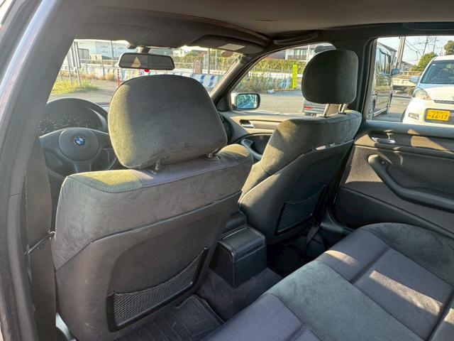 3シリーズ 320i Mスポーツパッケージ 左ハンドル/純正アルミホイール/HIDヘッドライト/ETC/キーレスキー(24枚目)